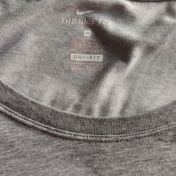 Nike set size 1x shorts and top - Picture 8 of 9